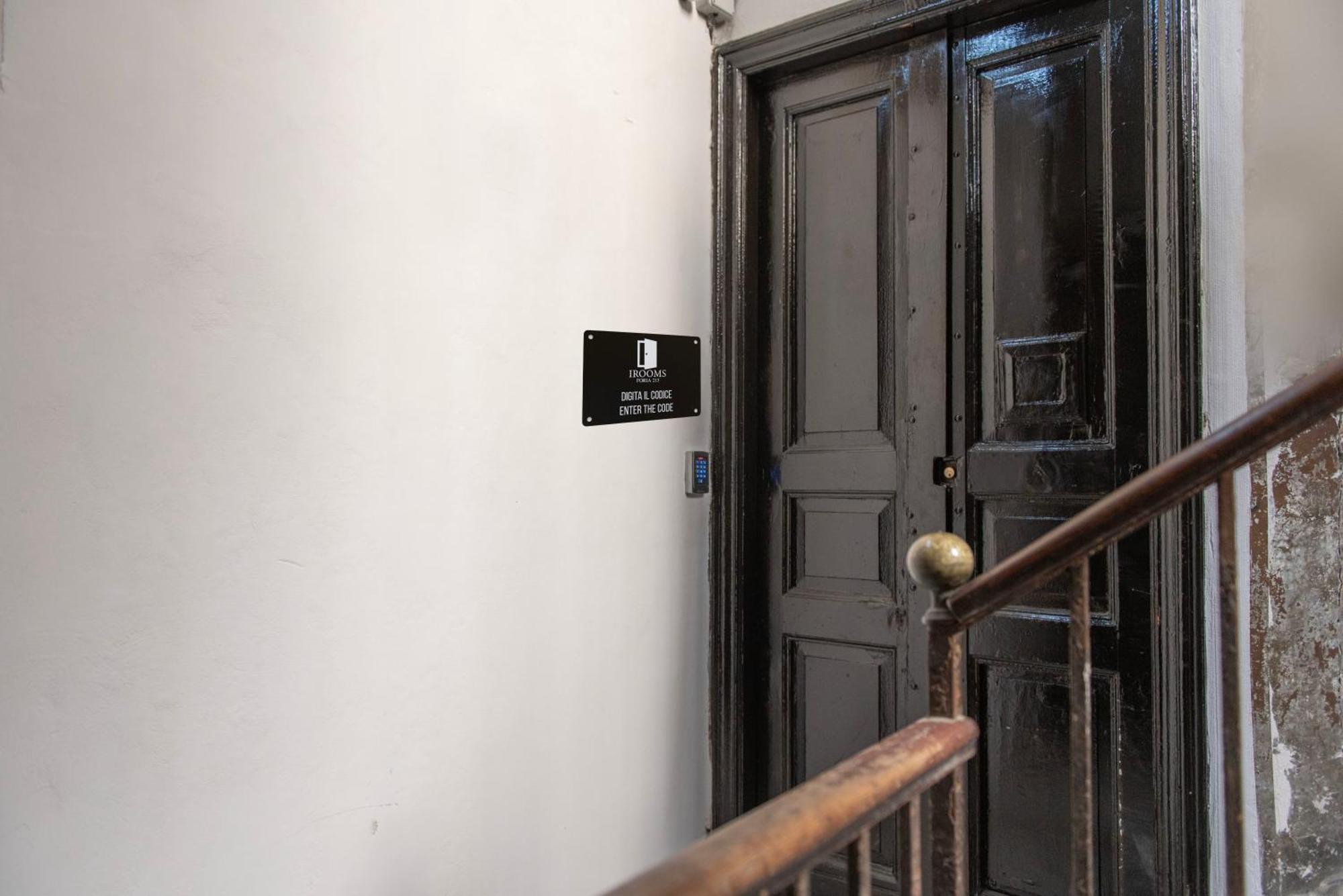 Irooms Foria 215 Affittacamere Napoli